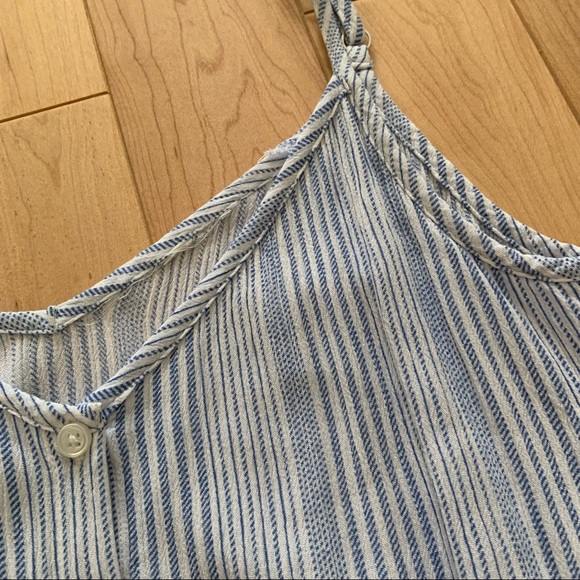 Blue and white striped tie front camisole - H&M size 2-4 - Picture 2 of 8
